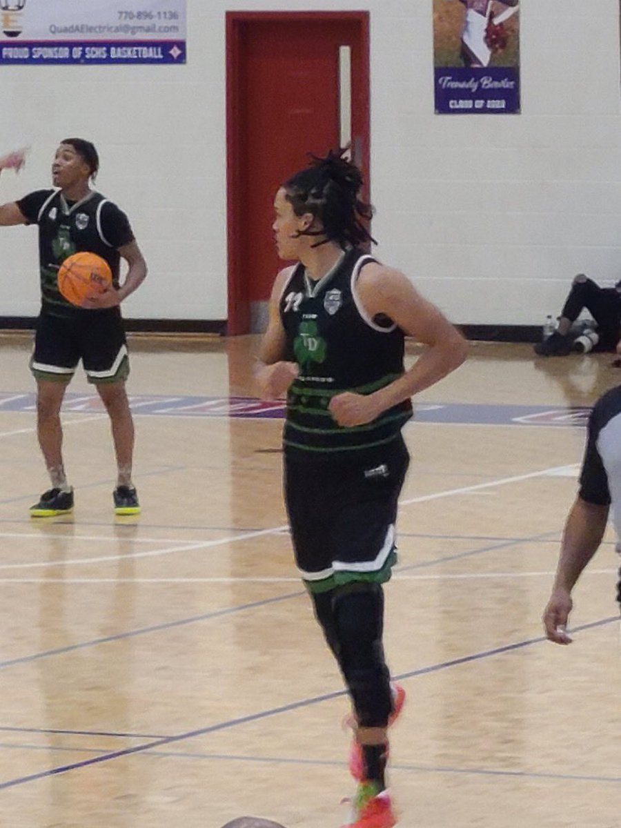 OntheRadarHoops's tweet photo. AJ Hopkins is a versatile 6’6 wing with a nice frame, he can do some of everything on the floor.

He connects on jumpers and makes scoring plays off the dribble.

📌:
@DemondStephens 

STORY:

https://t.co/3MDPVKdfE3 https://t.co/oxtsUtqb37