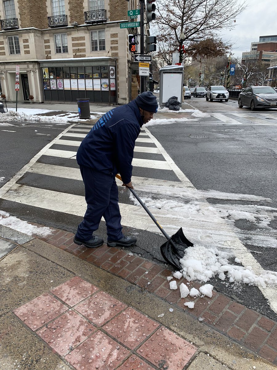 The DC area is only expected to get about 2 inches of snow this evening - but the Dupont Circle Clean Team is prepared. Stay safe! #WinterReadyDC