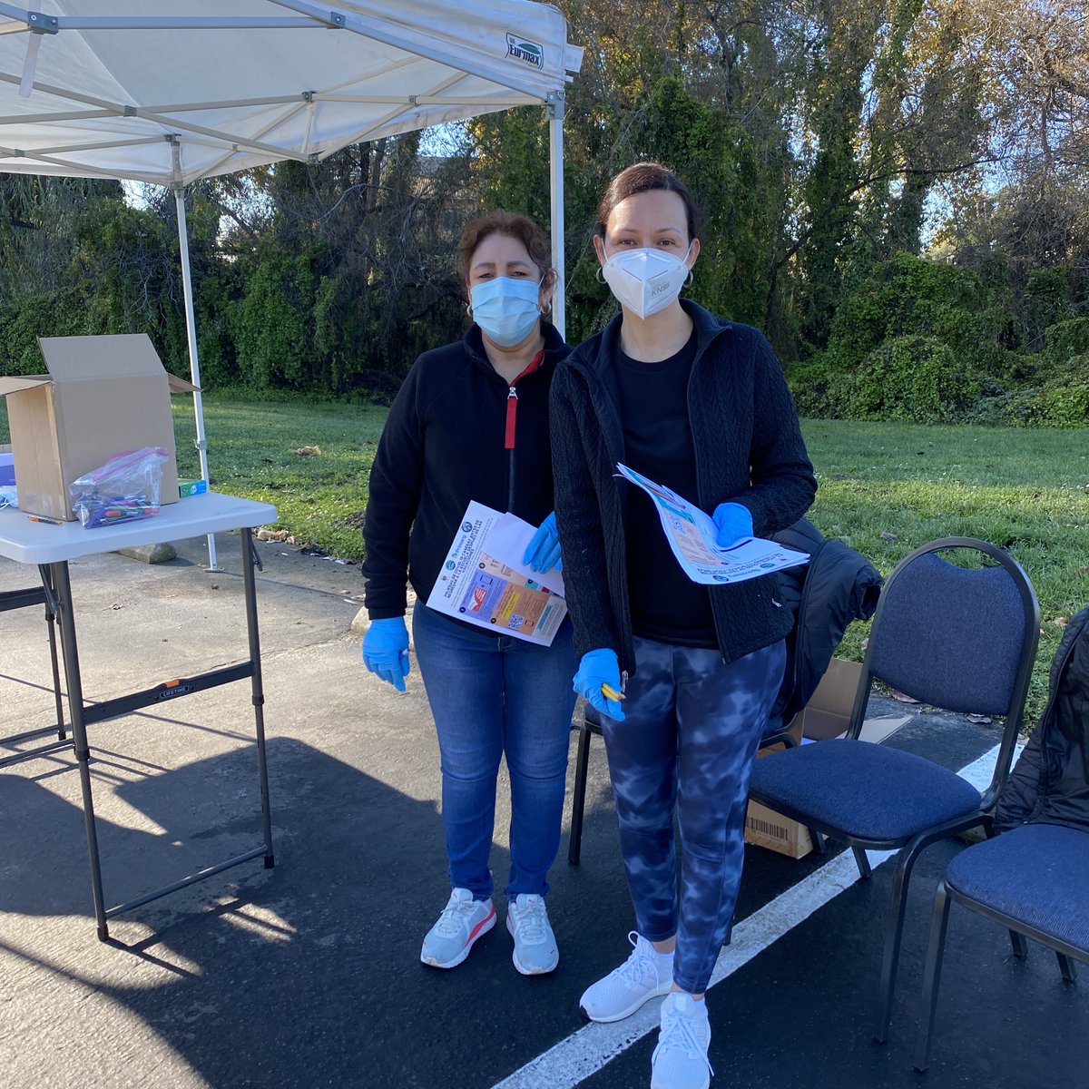 Classified Employee Spotlights! 💡🔦. Thank you to Evelia Hernandez and Lupita Fernandez, Family Service Advocates in MSHS, for your amazing support during our COVID test kit distribution. #pvusdmerit #pvusdcares