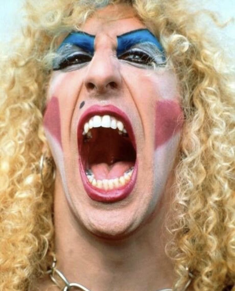 tommylondon's tweet photo. I wanna rock. You wanna rock? Good! Meet me on @SXMHairnation I’m there til Midnight EAST! @TwistedSisterNY #siriusxm #hairnation #channel39 #twistedsister #iwannarock https://t.co/Ho9JUE8Nev