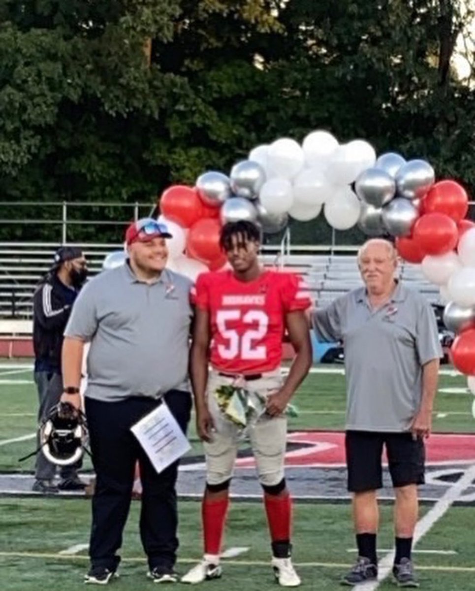 CoachMarcazo's tweet photo. New Jersey lost a legend today!! A man who I had the pleasure of calling a mentor and a friend! Rest in paradise Coach Schiele knowing you was an honor and a privilege!! #Hawksflyforever!! @coach_eatman  @MorrSussSports https://t.co/PWEDqpWiMD