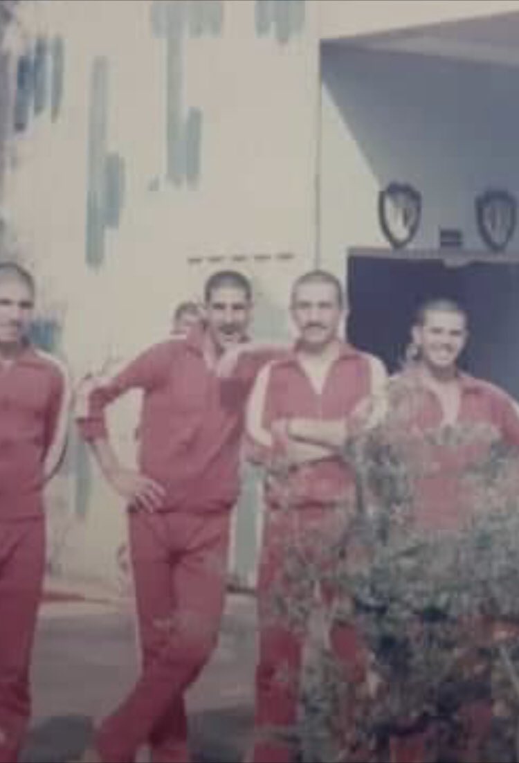 abdull51219's tweet photo. تحية اكبار واجلال وفخر واعتزاز للذين سطروا اروع الملاحم والبطولات ودافعوا عن ارض العراق وتحية فخر واعتزاز وشموخ للشهداء الذين سقيت الارض بدمائهم الزكيه تحيه لكم جميعا بعيدكم الاغر وادامكم الله سورا منيعا للعراق تحيه لشهدائنا الابرار وتحيه للاحياء.
#٦_كانون_عيد_الجيش_العراقي ✌ 🇮🇶 https://t.co/5r5aAtaIfA