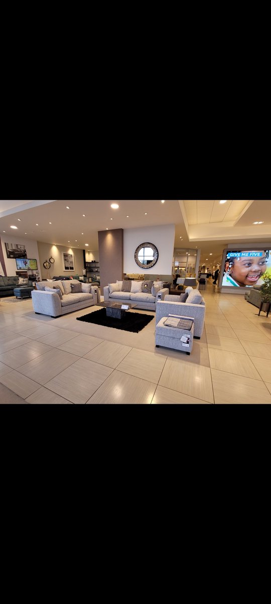 SammyCornwall2's tweet photo. We are Sofa Shopping...i think I've found the one 😍 @DFS #newsofatime #sofashopping https://t.co/dIWecVeQol