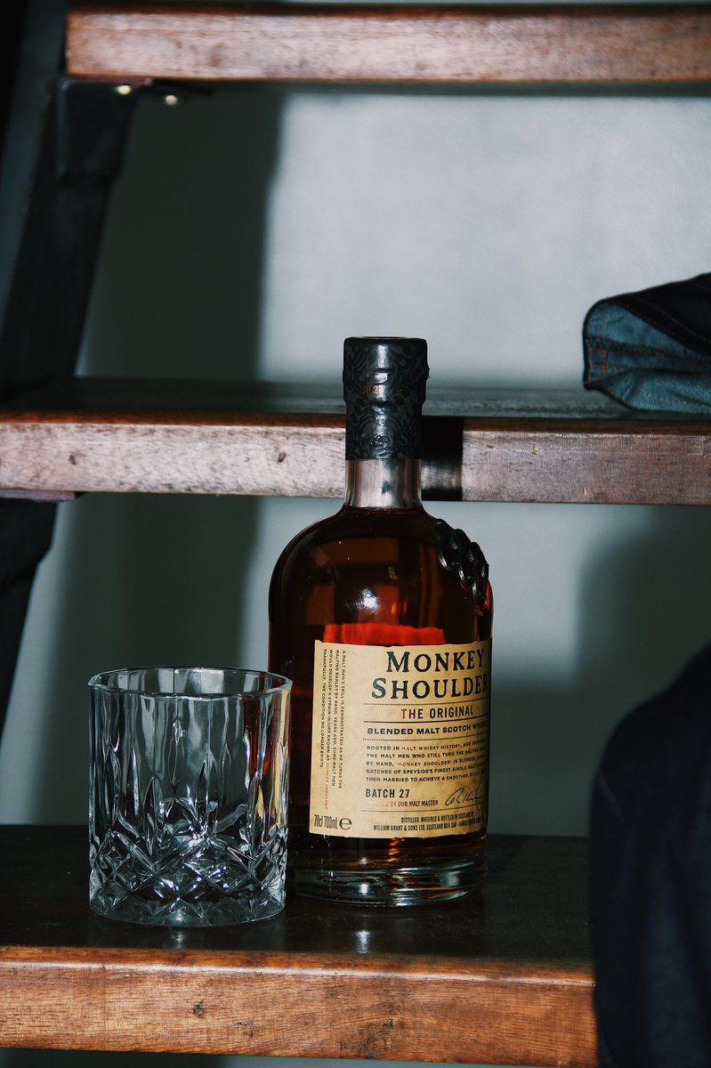 LiquoroseAfije_'s tweet photo. I got a MONKEY SHOULDER @MonkeyShoulder3 bottle for 2 who’s in ? 

#makeitmonday https://t.co/vDBwbIUZpV