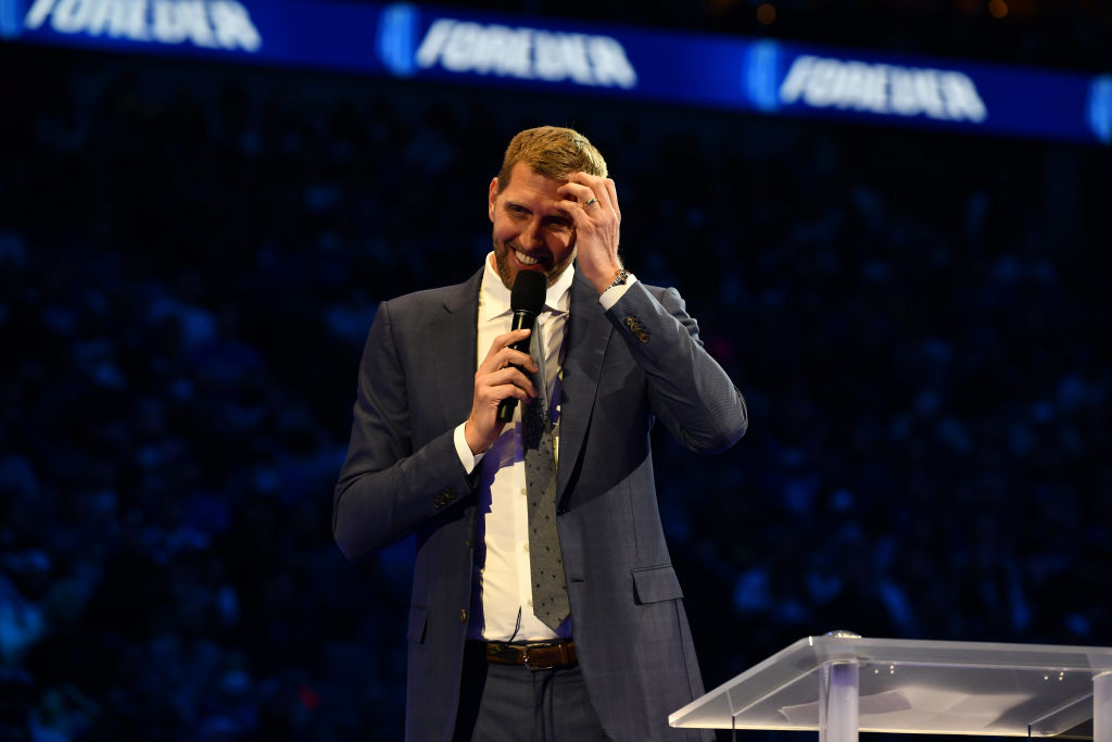 NBA_de's tweet photo. #41Forever
#DankeDirk https://t.co/lEYTz4vtfH