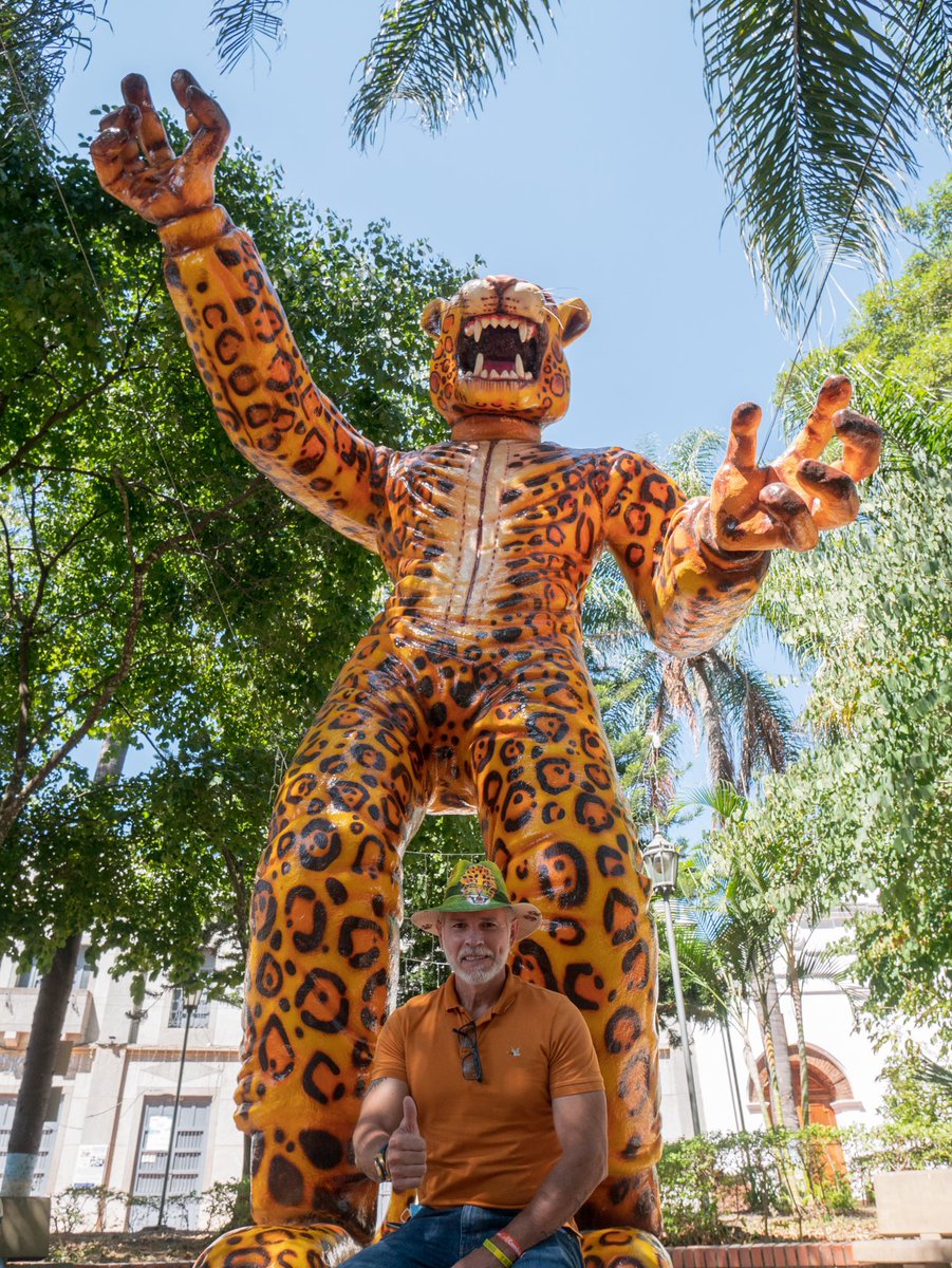 No importa que tengamos unos directivos que no actúan de manera oportuna para tener un buen plantel. Nuestro <a href="/ABucaramanga/">Atlético Bucaramanga</a> lo llevamos en el corazón. 
Desde Rio de Oro Cesar!!!