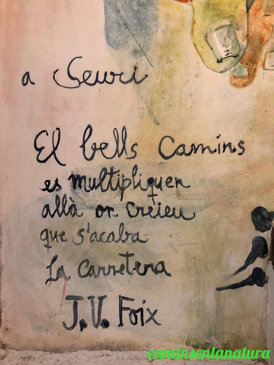 caminsnatura's tweet photo. 📚 “Els bells camins es multipliquen allà on creieu que s’acaba la carretera” (J.V. Foix).
📸 Fresc pintat per Santi Moix a l’església de sant Víctor, l’interior de la qual fou decorat per aquest artista entre 2015 i 2018. 
📍 #Saurí, #PallarsSobirà. https://t.co/8pyCO5x86T