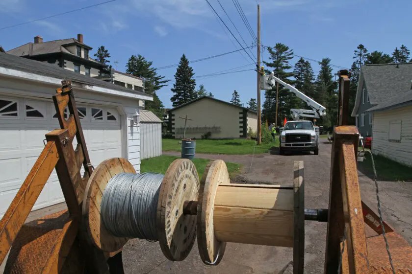 GOVERNING's tweet photo. The county Legislature recently approved plans to create a county-controlled organization to oversee and manage a $20 million, county-sponsored fiber-optic network called #ErieNet.
#Broadband #DigitalDivide
https://t.co/YlNcsDmwX7 https://t.co/Le9idSMC1M