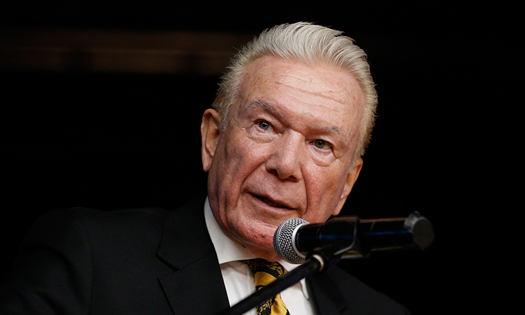 Uğur Dündar'dan kötü haber
cumhuriyet.com.tr/turkiye/ugur-d…