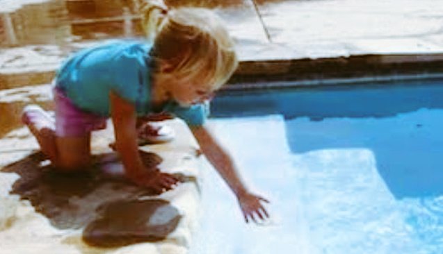 RDF_SA's tweet photo. You wouldn't own a car without seatbelts why own a #pool without a fence and net?
#Drowning can happen to anyone and is preventable. Never leave your #toddler alone in or around #water even for a second!
Know how to perform #CPR

#StopDrowning #RDFSA #keepkidssafe  #watersafety https://t.co/5smoU0vOUA
