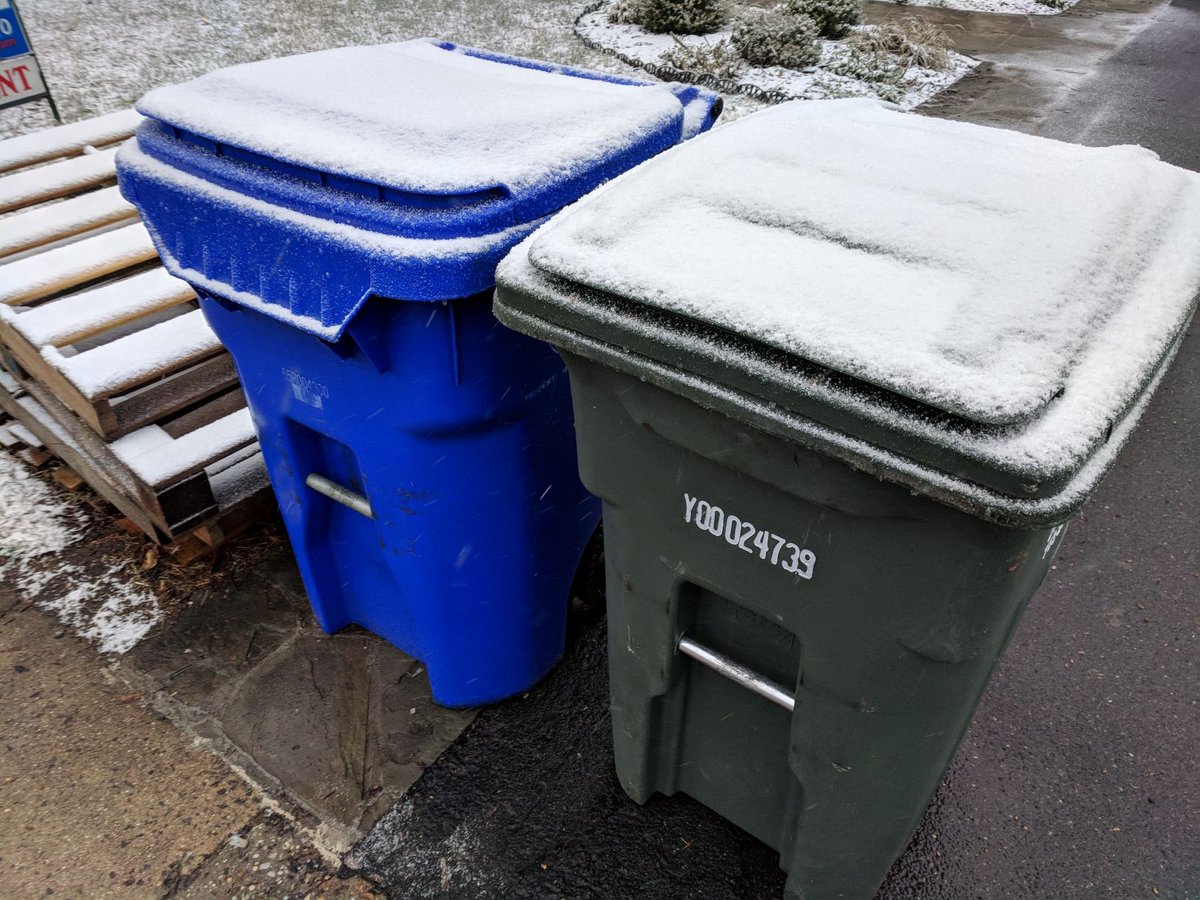 ArlingtonDES's tweet photo. Curbside recycling/trash/organics collection is cancelled for Friday, Jan. 7 due to the expected overnight storm. There will be no make-up collection days for this week. Weather-permitting, service will resume Jan. 10 with regular Monday routes. More: https://t.co/JnEqpQJg5U. https://t.co/XC647EfQOE