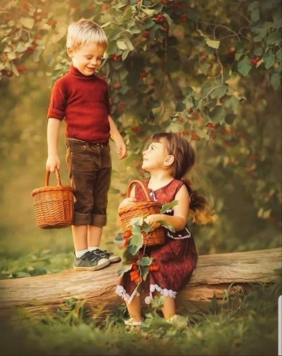 ♡
احياناً لا نشعُر بِلَذة جَمال اليَوم إلا حِينَما نُحادِث مَن نُحِب❤

#مساء_الخير