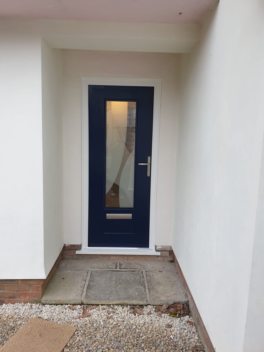 AdvancedExtPlas's tweet image. We fitted today a stunning @rockdoorltd &amp;amp; @EnduranceDoors combination in @BWalthamTT we absolutely love the sapphire blue colour on the front door &amp;amp; the flush grain on the side door.