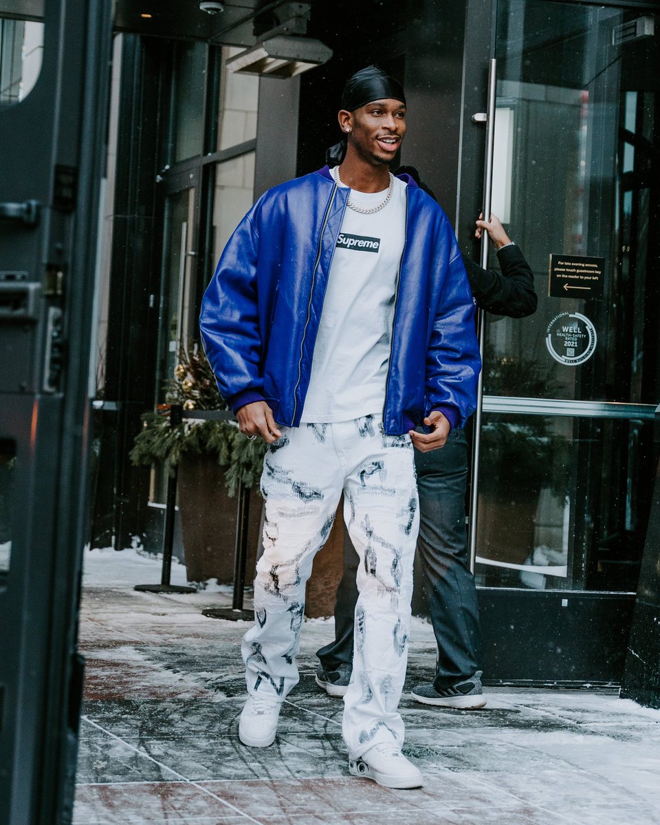 Luka_shai's tweet photo. #ShaiGilgeousAlexander  #NBAAllStar 
Last chance to vote. Make him an All-Star https://t.co/Ouvq8ta3RP
