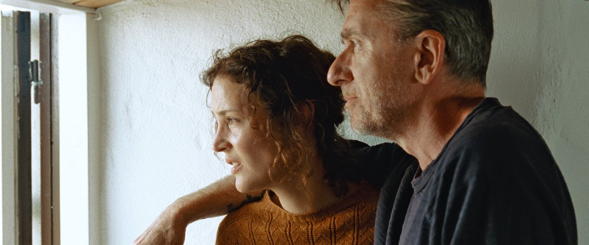 Cinemex's tweet photo. ¡Ven hoy a Cinemex y conoce esta bella Isla, en donde el amor nace de nuevo! 😊 #LaIslaDeBergman 
Compra tus boletos 👉 https://t.co/pEwVH90ert https://t.co/AuuykSjHYc