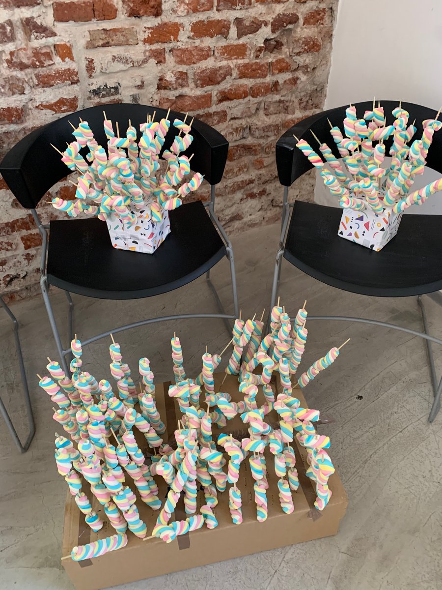 DDelgrossi's tweet photo. LARGÓ CON TODO!!! En @CCTerminalGoes de #TerminalGoes 🤡 🎁 🍬🧁 ❤️ https://t.co/fkgmKoJn0X