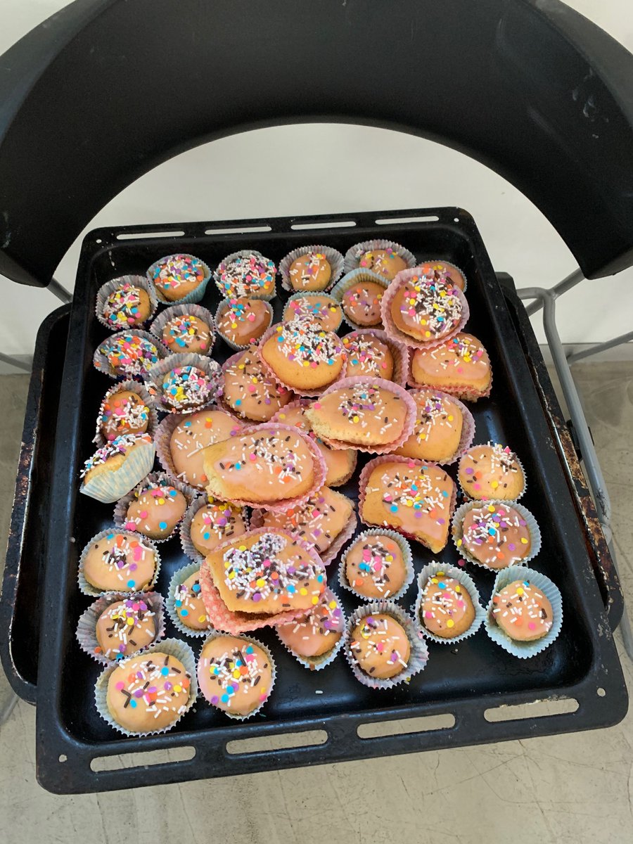 DDelgrossi's tweet photo. LARGÓ CON TODO!!! En @CCTerminalGoes de #TerminalGoes 🤡 🎁 🍬🧁 ❤️ https://t.co/fkgmKoJn0X