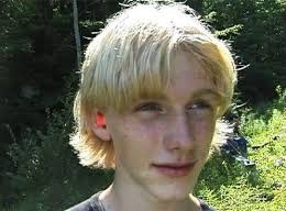 Zero day 2003. кэлвин робертсон zero day. элайджа вуд день зеро. Zero day 2003. кэл габриэль.