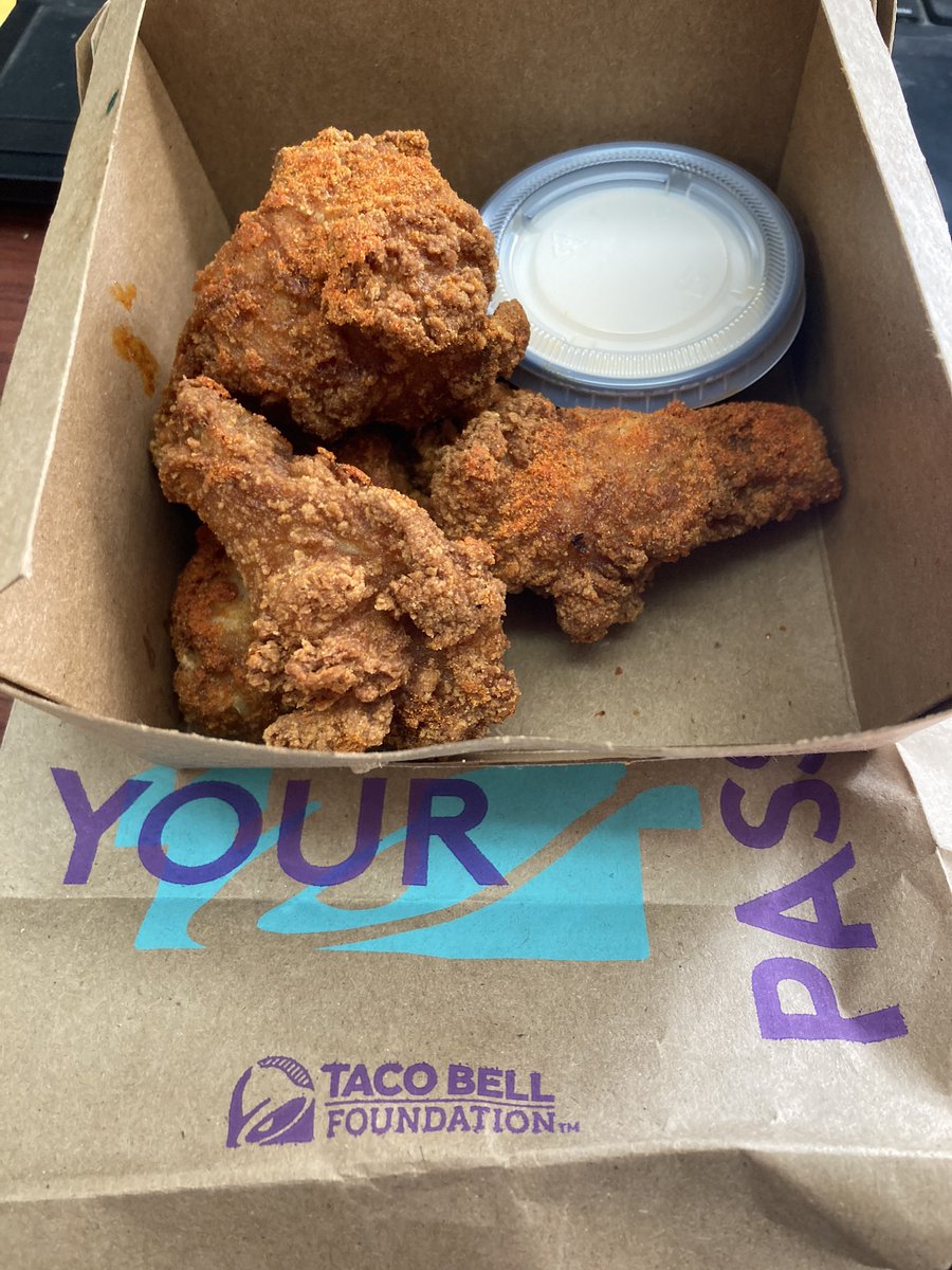 JustinCooper56's tweet photo. I would like to think I was the first!!!         @tacobell https://t.co/7uB4D8D3At
