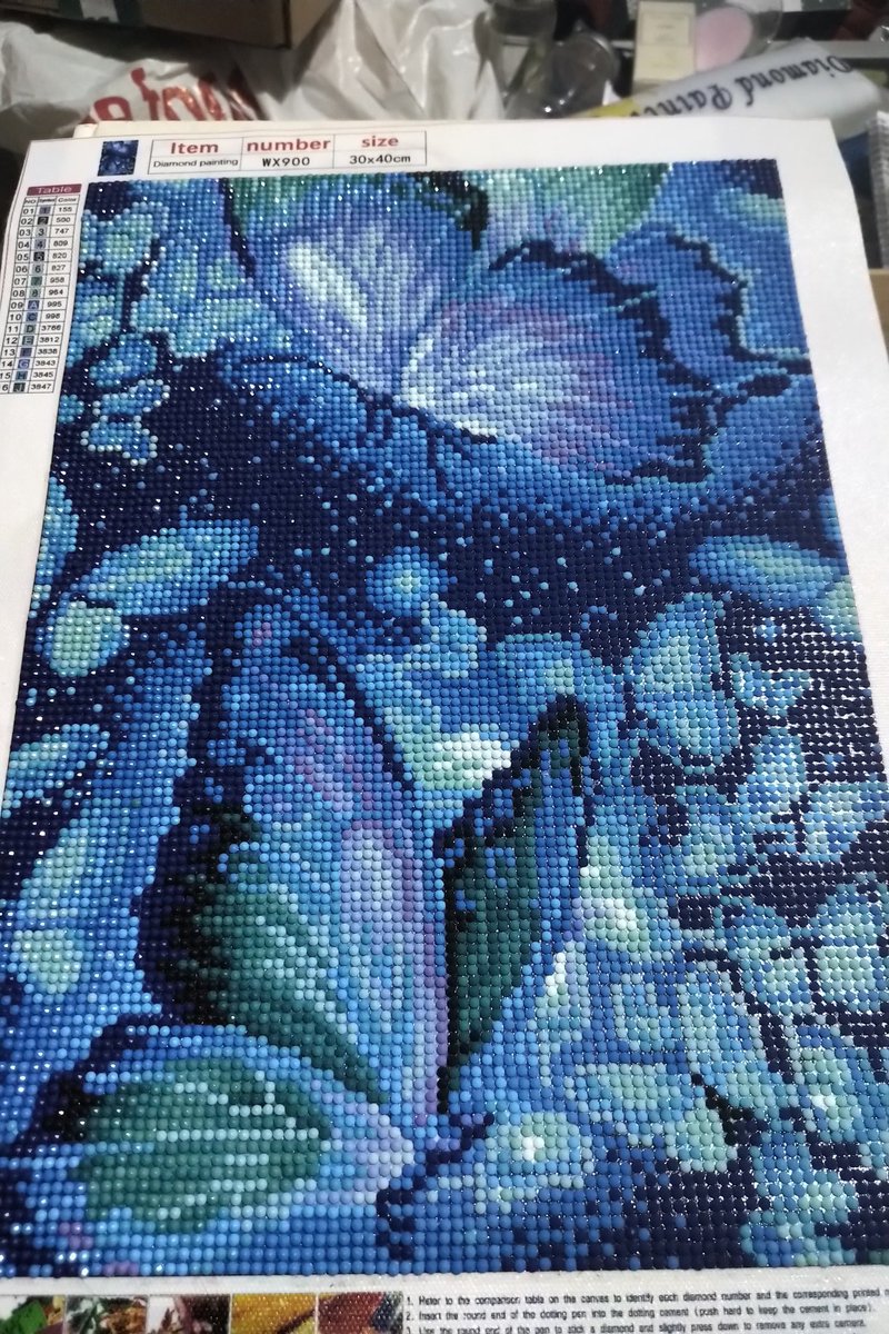 Another one completed...I just need to frame it. This one is completely made up of diamonds...no painted background parts and I love it <3 

#diamondpainting #butterflies #newpassion