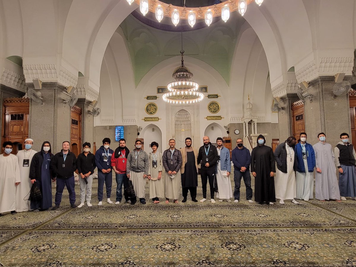 Subhan'Allah A blessed day with our guests as we went for a walking tour of the Masjid Al-Nabawi and Baqii learning about our beloved Prophet and his companions. Book now and join the guests on our next #Umrah trip. dstworldtravel.com/umrah2022/ #DSTTravel #DecemberUmrah #Umrah2021