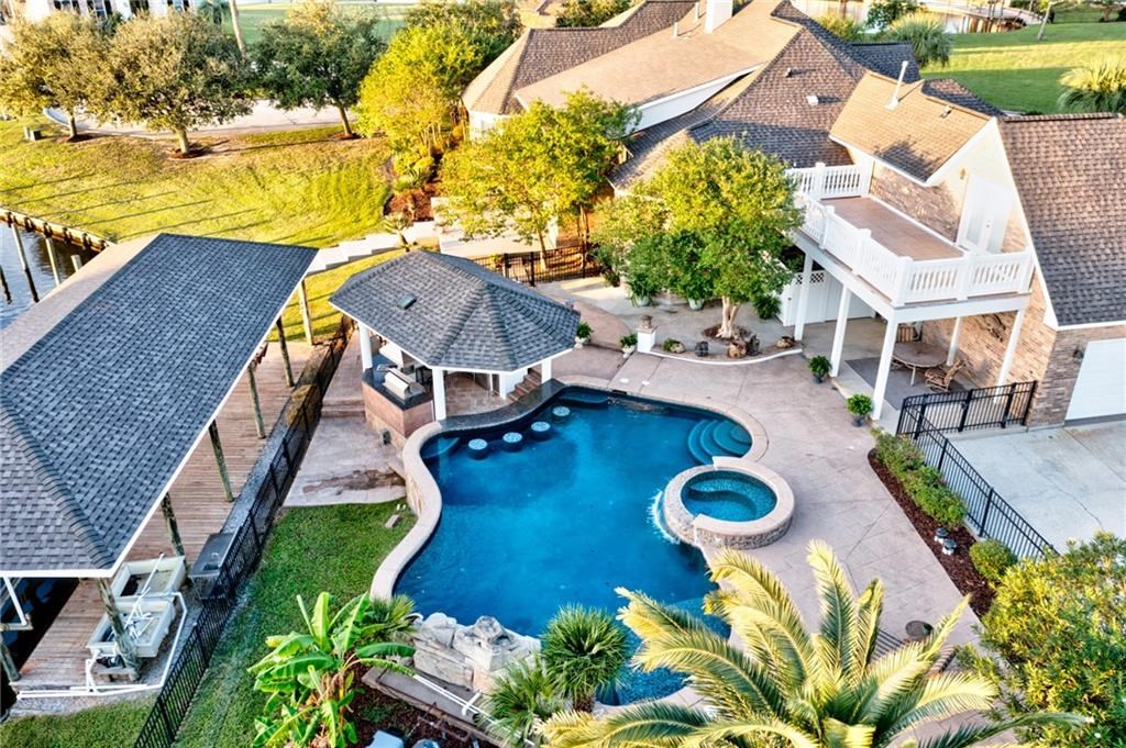 EVNorthshoreLA's tweet photo. 🚤 Take A Look At This Beautiful Waterfront Property In Slidell!!! 💦
🏠Listed David Stewart (985) 710-1728.

#ListLocalSellGlobal  #EVAmericas #LuxuryServicesForEveryPricepoint #SlidellHomesForSale #MoveToSlidell

For more info and additional pictures📸: 
https://t.co/Ngywq9J9Aw https://t.co/vxWCjUe2bA