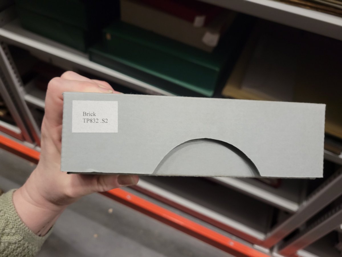 arkhamlibrarian's tweet image. I am absolutely dying what the fuck???!!! (HT to my colleague Natisha who discovered this item in remote storage and took the pics)