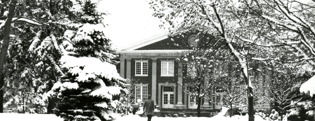 albioncollege's tweet photo. #TBT to some Albion College winter scenes from the archives! #ThrowbackThursday #MyAlbion #CreatingWithCourage https://t.co/1W1Q2F91uJ
