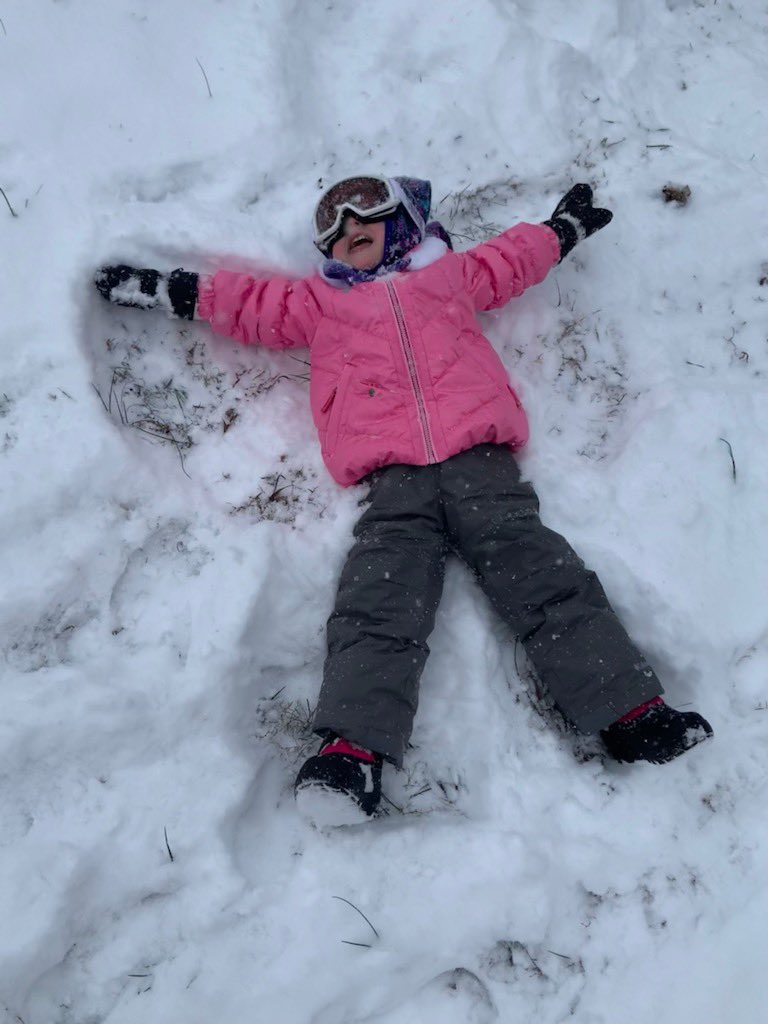 BoMatthews_BC's tweet photo. Barren County Schools will be closed Friday, January 7th.  Have fun and be safe everyone!  We will return hopefully on Monday.  😁🥶❄️#WeAreBC https://t.co/x3Uwy3BPzb