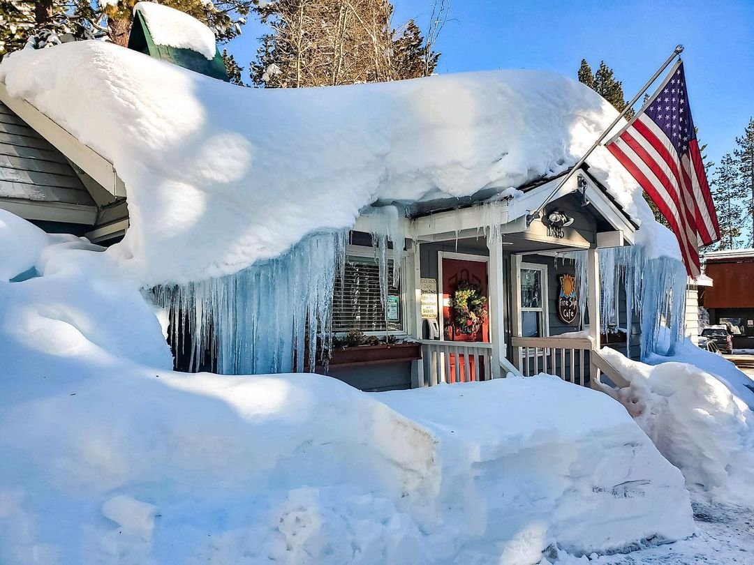 If you can find Tahoe City's <a href="/FireSignCafe/">FireSignCafe</a>, your belly will be very, very happy.🥞 ☕💙🤤

📸: <a href="/FireSignCafe/">FireSignCafe</a>

#firesign #firesigncafe #januBURIED #DEEPcember #recordsnow #snow #laketahoe #tahoe #tahoecity #visittahoecity #winterwonderland
