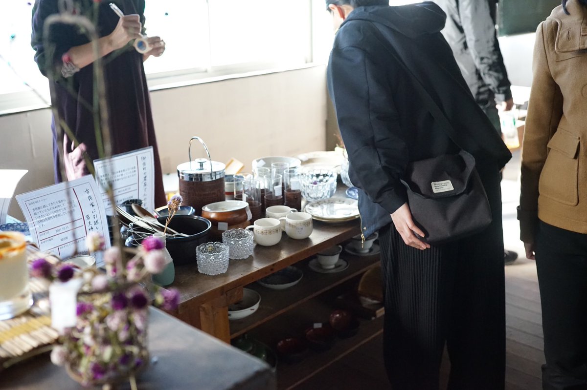 isumi_material's tweet photo. 新年明けましておめでとう御座います。2022年も宜しくお願い致します。
#いすみ古材研究所　#isumimateriallab #commonsisumi https://t.co/oWxtyAbWIY
