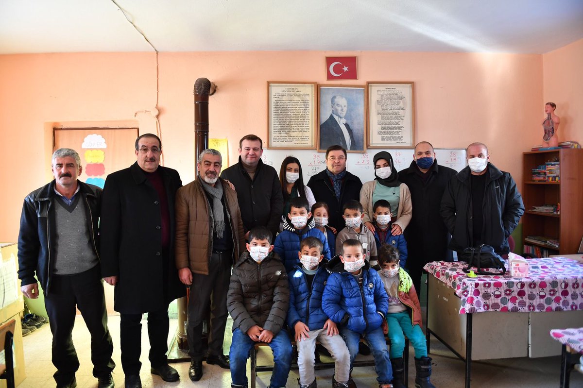 Yeni yılın ilk yolculuğunu Maltepe Belediye Başkanımız Ali Kılıç ile beraber 5 minareli şehir Bitlis'e yaptık. <a href="/bskalikilic/">Ali Kılıç 🇹🇷</a> başkanımıza partimizin doğu masası faaliyetlerine sunmuş olduğu katkılar için teşekkür ederiz.