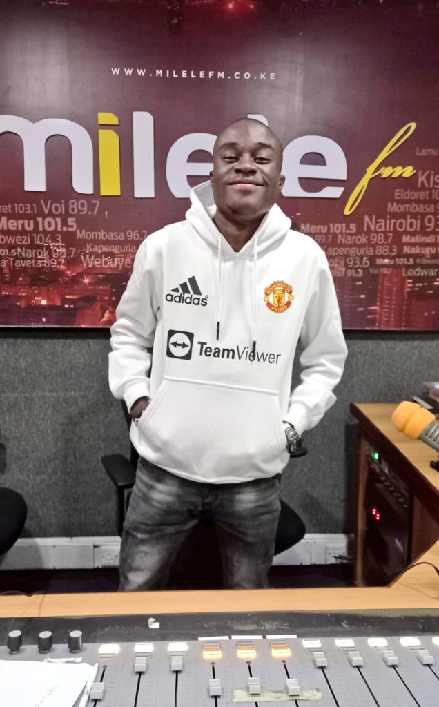 Milele_FM's tweet photo. Unategea show #LuchivyaNaWilbrodaMilele naye @meshmzitoh na @wilbrodanyamin ukiwa wapi? Sema nasi @Milele_FM @DicksonMpapale #MileleBreakfast https://t.co/5PD6ToZEhy