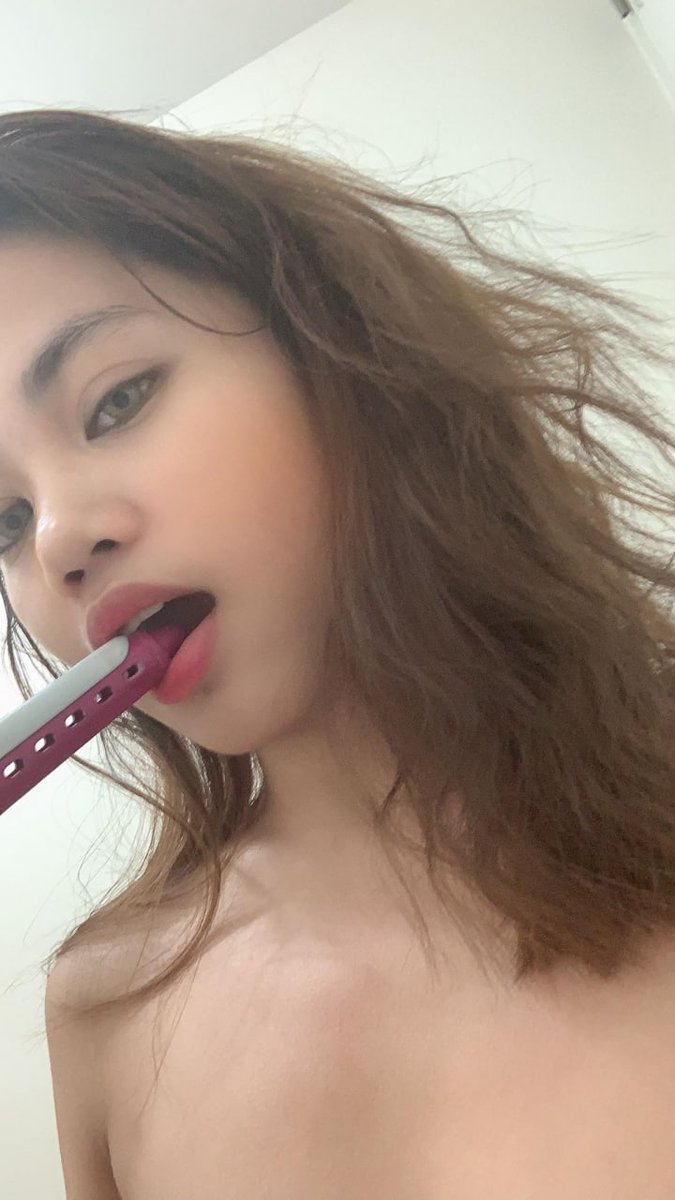 alteranne02's tweet photo. Good morning guys! 😘 Thanks sa mga nag avail at aavail pa 😘😘😘 wanna suck dick soon 😊🤭 https://t.co/uu83c9q0RS