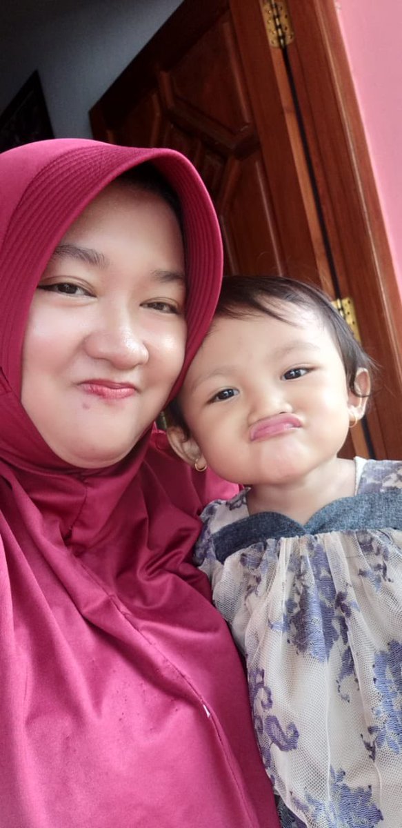 AFni_coy's tweet photo. kesayangan ibuk 👩‍👧💖 https://t.co/ckeTbTWTt5