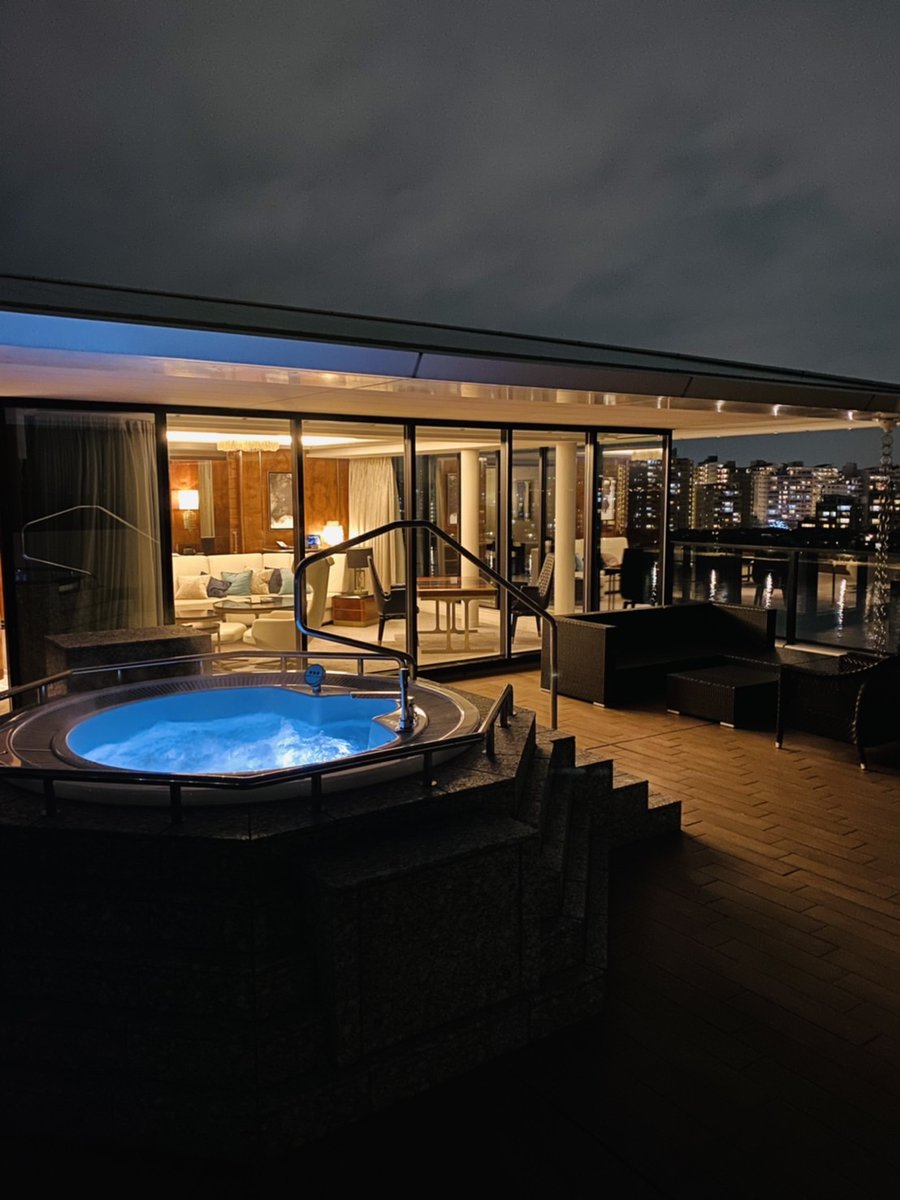 おはようございます☀️
昨日の雪凄かったですね❄️
足元に気をつけて今日も朝からミーティングスタートです🤙