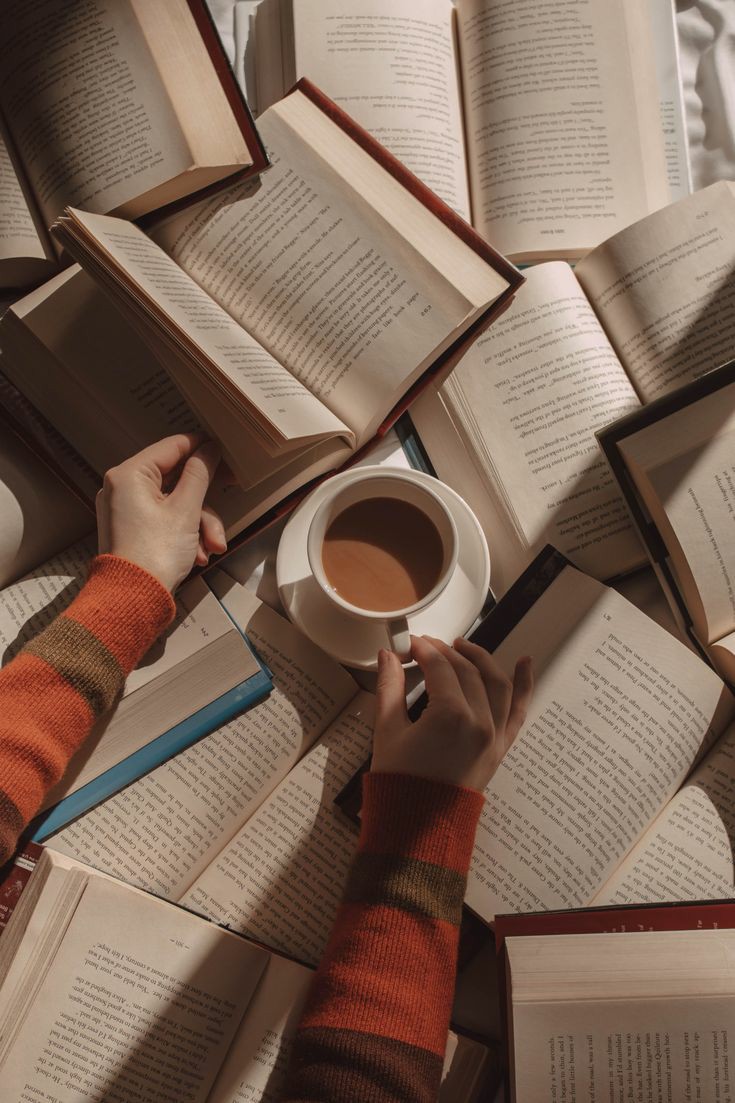 lktseries's tweet photo. ☪︎✧ livros lidos em 2022 ✧☪︎ 
                                — a thread; https://t.co/gOXIVmhnla