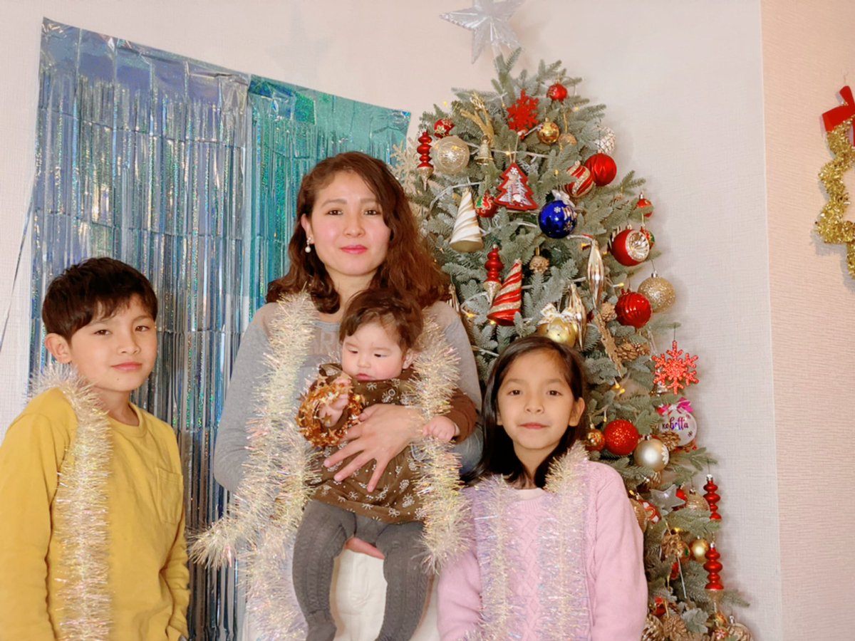 JanetNishimoto's tweet photo. Asi pase con mis niños fin de año 🎆 tranquilos en casita ,brindamos con jugo 😅 #findeaño2021 #vlogdeMamá #mamáyoutuber #mamávlogger https://t.co/phARzq3B1A