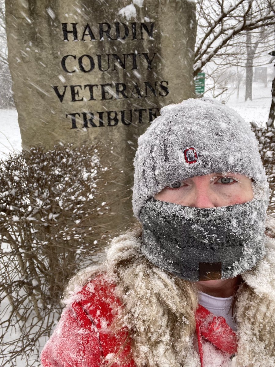 mutterp's tweet photo. @WLKYSusanneH 7 inches of snow in Etown ⛄️❄️⛄️ https://t.co/7HmIqApMVH
