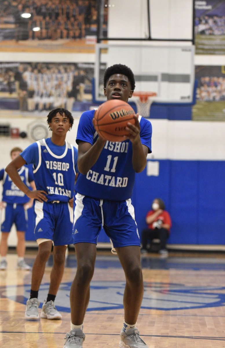 Come out and support <a href="/BCTrojanBB/">Bishop Chatard High School Boys Basketball</a> tomorrow night, JV @ 6 and Varsity @ 7:30. Wear your best jerseys! 
📸: Charley Szydlyk
