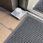 とあるコンビニの盛り塩がプッチンプリンwこうなると盛り塩も可愛い