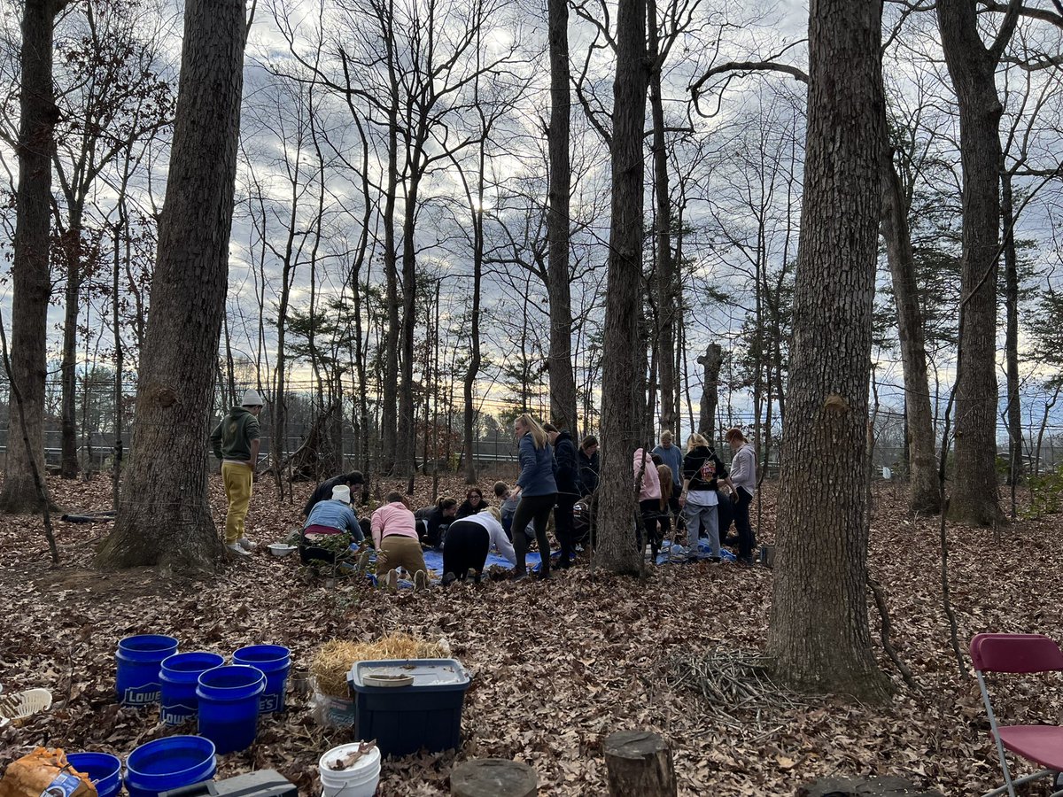 scomorrison's tweet photo. This is what our third class of #NatureAwareness looked like today in the #forestclassroom @elonuniversity. Making mud faces and cob and then having discussions about biophilia, forest bathing, and linguistic colonization. #COR4240 #teachingoutside #enviroed @elon_core https://t.co/3hCzU6krkM