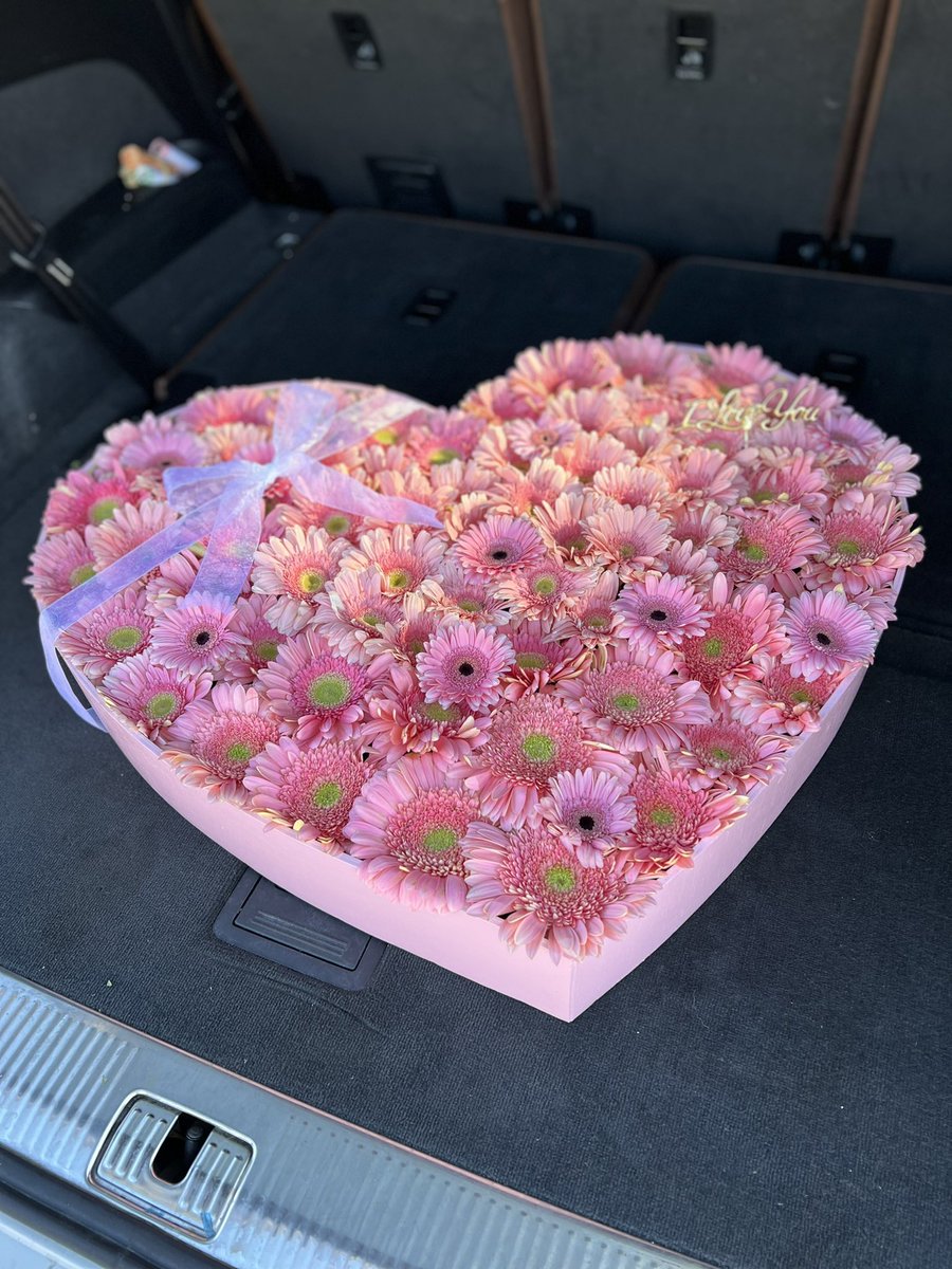 ayalassweetstem's tweet image. 39 days till Valentine’s Day 💝❤️💘❤️‍🔥