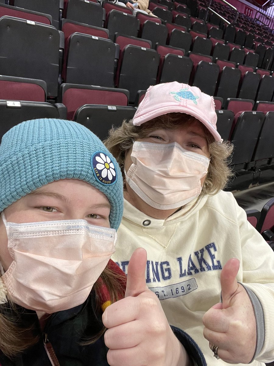 CaraB94's tweet photo. @CTbow Jersey shore fans here to see Minnesota Golden Gophers! Go Carly! https://t.co/Dzitdb8shd