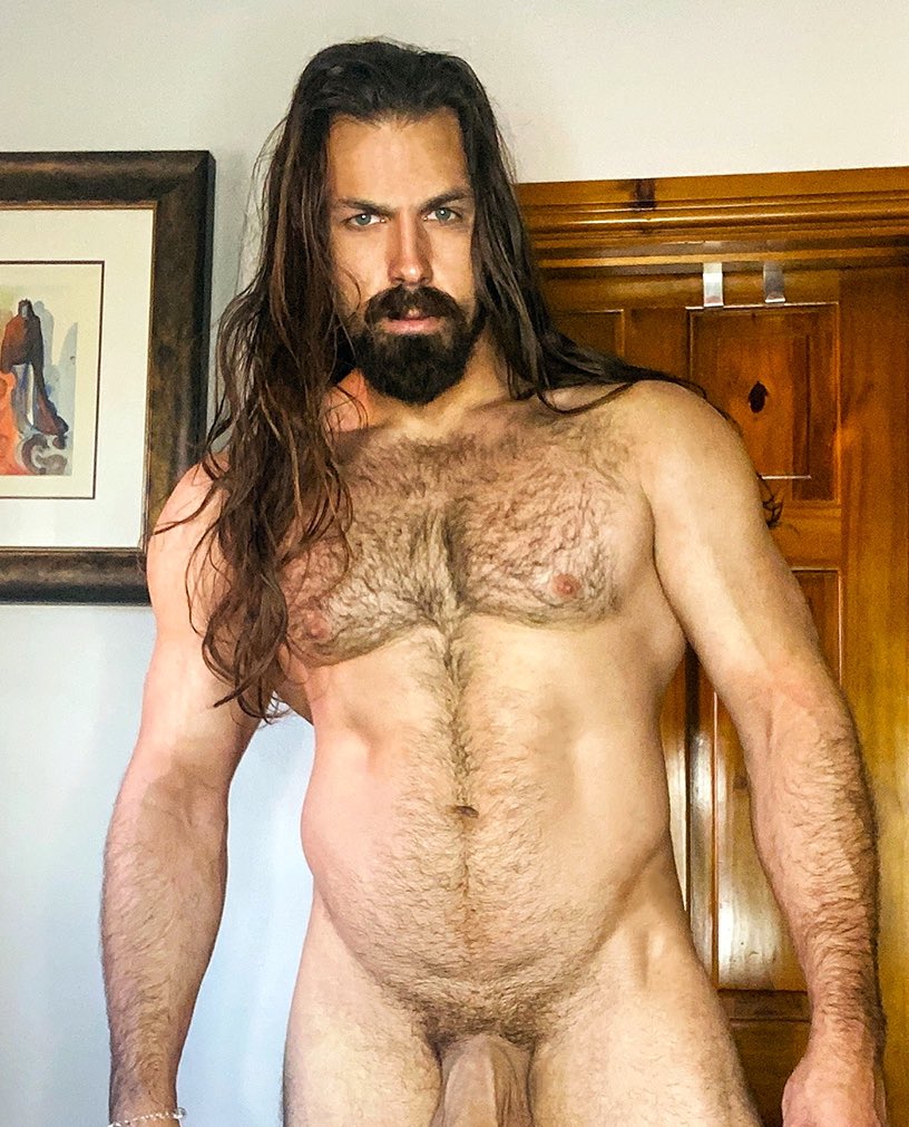 VikingWill85's tweet photo. Night twitter, see you on my page tomorrow 😈 https://t.co/VN0E0inPdB