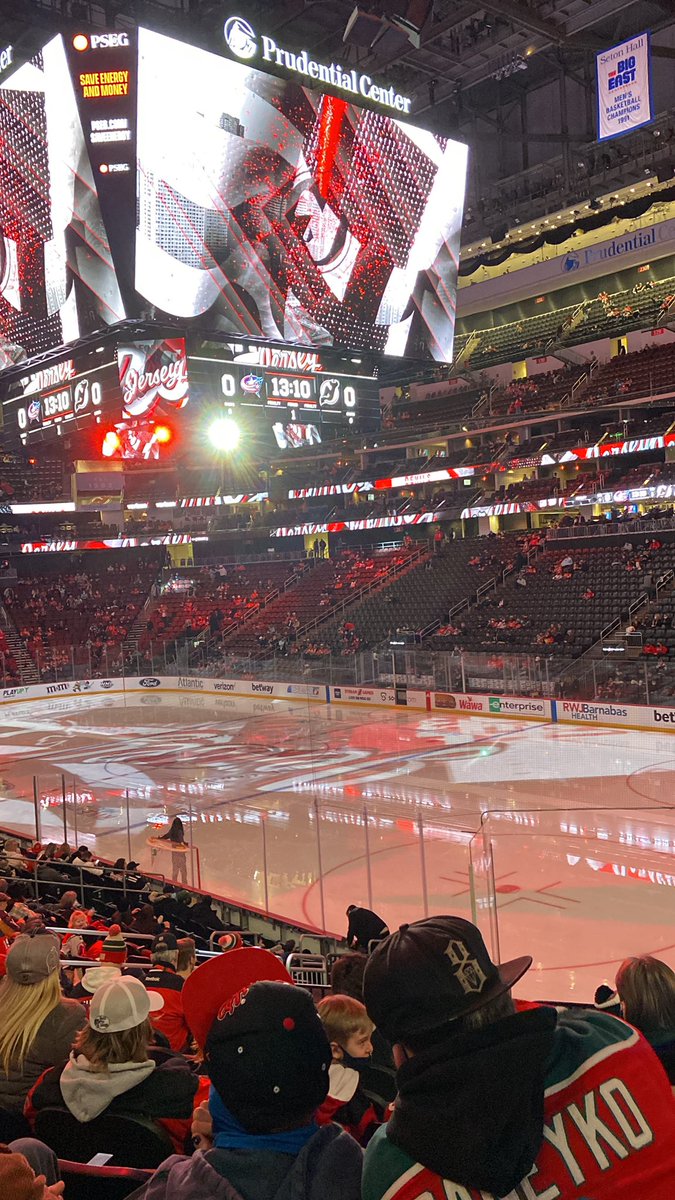 andrewc16_'s tweet photo. Let’s go Jackets again! #CBJ @BlueJacketsNHL https://t.co/dlocB8tja5