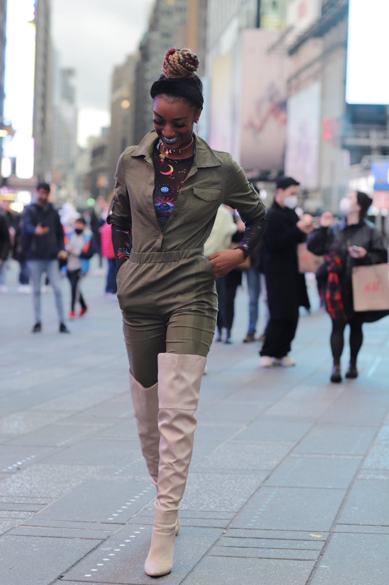 beauty &amp; a vibe.