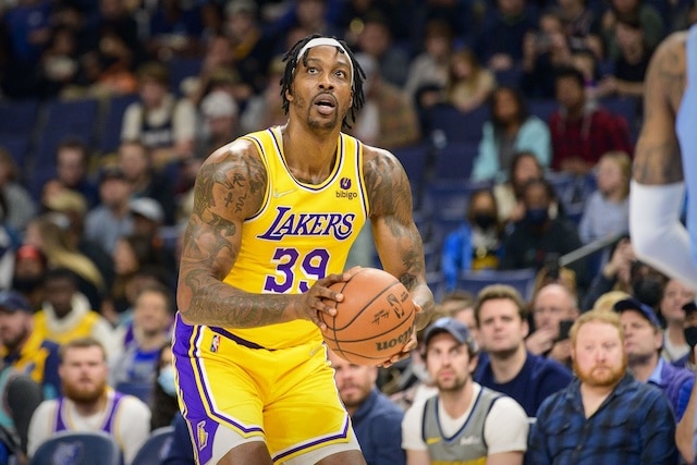 LakersNation's tweet photo. While Dwight Howard admitted his role constantly changing this season has been tough, he still understands the Lakers' ultimate goal.
https://t.co/3tA7o4Oy6h https://t.co/3H95vcp9qP