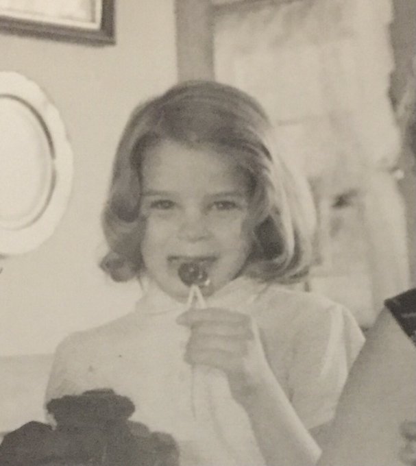 Yup, still love lollipops&hellip; https://t.co/6yYJztZ3GL<a href="/tag/tomboy"class="tags"><span>#tomboy</span></a>