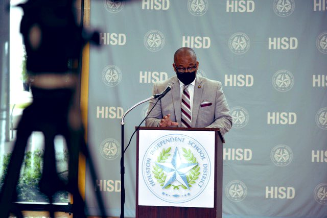 HoustonISD's tweet photo. As part of the district’s efforts to keep school and work communities safe, HISD launches on-campus #COVID testing at no cost to students and staff. To sign up visit https://t.co/QdbBouT1aY https://t.co/VlbzPOXTO5